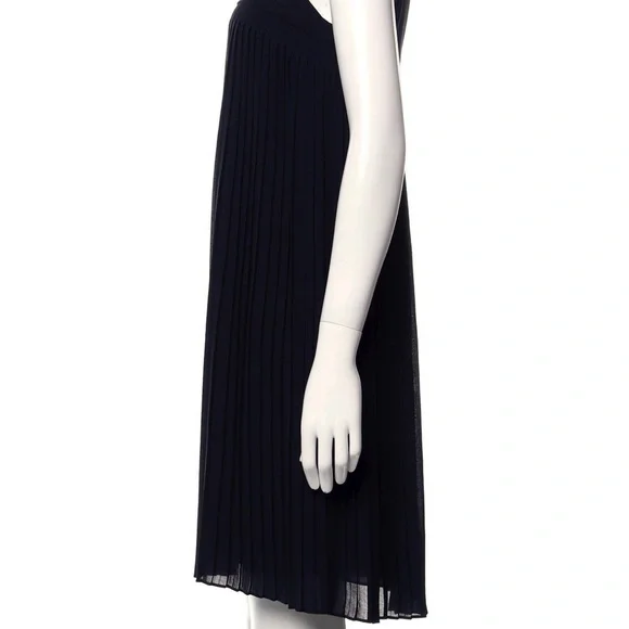 Theory Dress - Picture 2 of 3